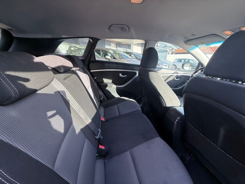 HYUNDAI i30 SW 1.6 CRDI 110CH PACK BUSINESS 