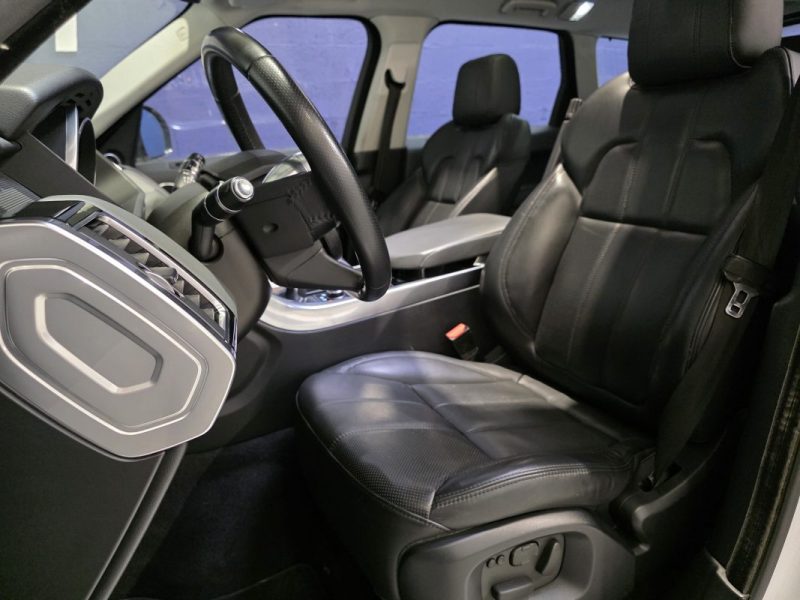 LAND ROVER RANGE ROVER SPORT SDV6 3.0 HSE 292ch / DISTRIBUTION OK