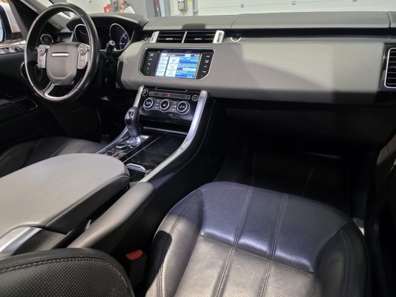 LAND ROVER RANGSPORT SDV6 3.0 HSE 292ch / DISTRIBUTION OK