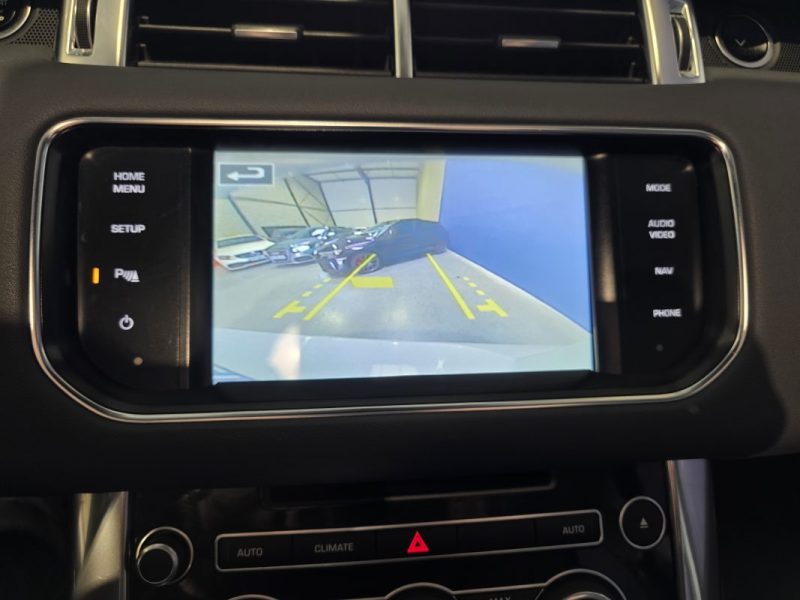 LAND ROVER RANGE ROVER SPORT SDV6 3.0 HSE 292ch / DISTRIBUTION OK