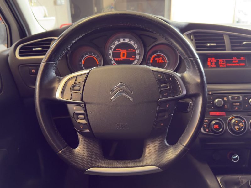 CITROËN C4 1.6 HDI 110 MILLENIUM FACTURES ENTRETIENS