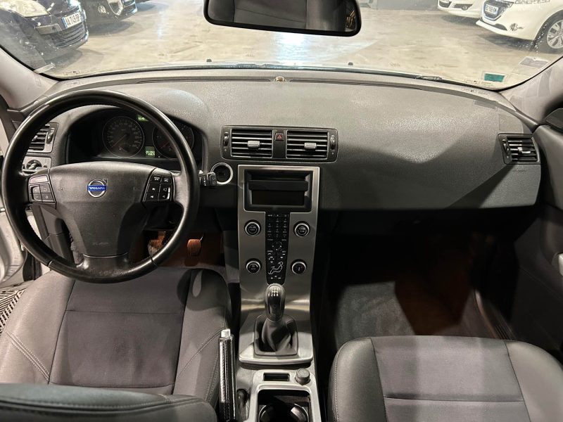 VOLVO C30 1.6D 110CH  