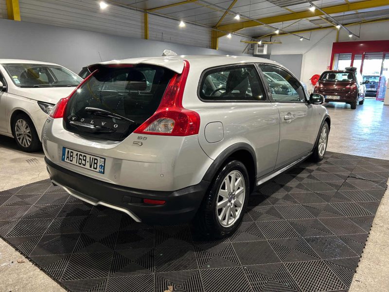 VOLVO C30 1.6D 110CH  
