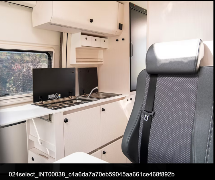 FOURGON AMÉNAGÉ TOURNE MOBIL 6.0 & 6.4 SUR PEUGEOT BOXER BLUE HDI 165 CH GARANTIE CONSTRUCTEUR