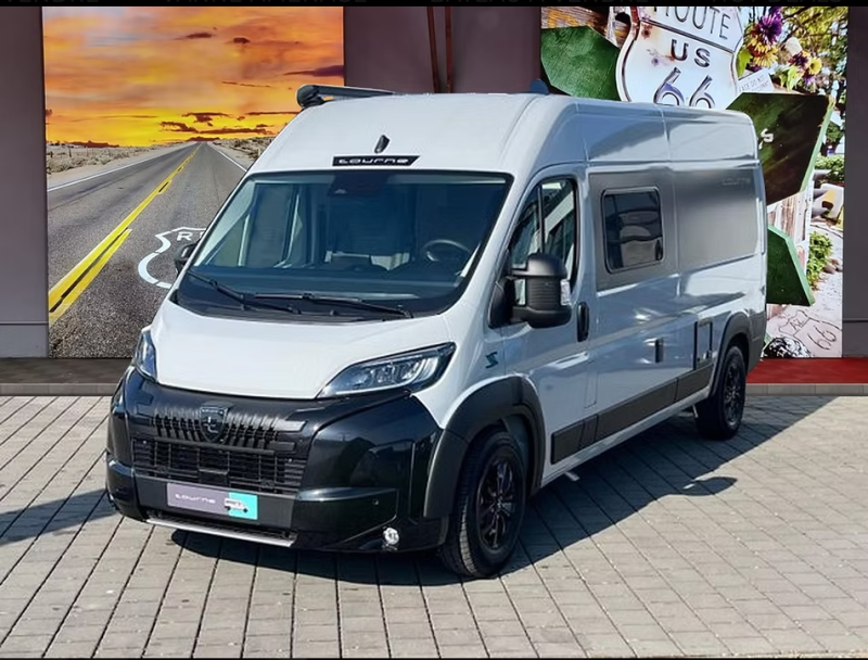 FOURGON AMÉNAGÉ TOURNE MOBIL 6.0 & 6.4 SUR PEUGEOT BOXER BLUE HDI 165 CH GARANTIE CONSTRUCTEUR