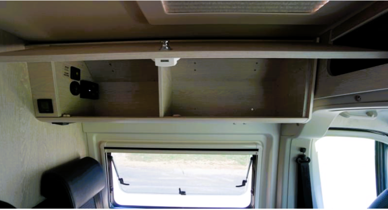 FOURGON AMÉNAGÉ TOURNE MOBIL 6.0 & 6.4 SUR PEUGEOT BOXER BLUE HDI 165 CH GARANTIE CONSTRUCTEUR