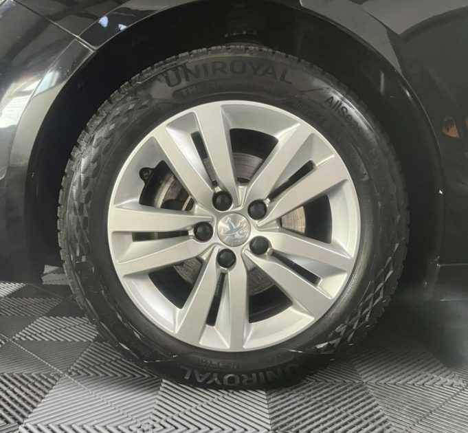 PEUGEOT 308 II 1.5 BLUEHDI 130CH S&S ACTIVE Business