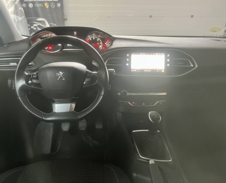 PEUGEOT 308 II 1.5 BLUEHDI 130CH S&S ACTIVE Business