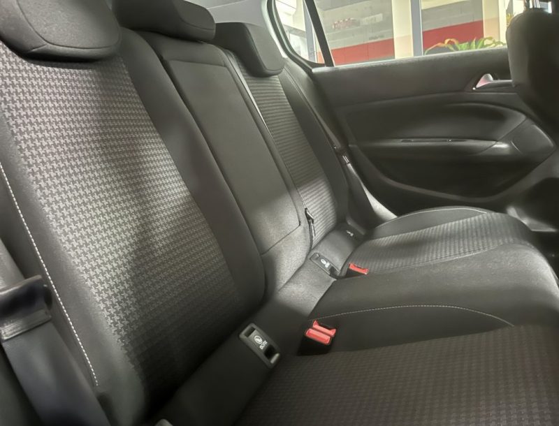 PEUGEOT 308 II 1.5 BLUEHDI 130CH S&S ACTIVE Business