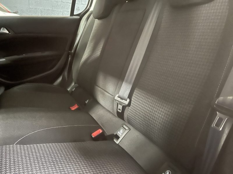 PEUGEOT 308 II 1.5 BLUEHDI 130CH S&S ACTIVE Business