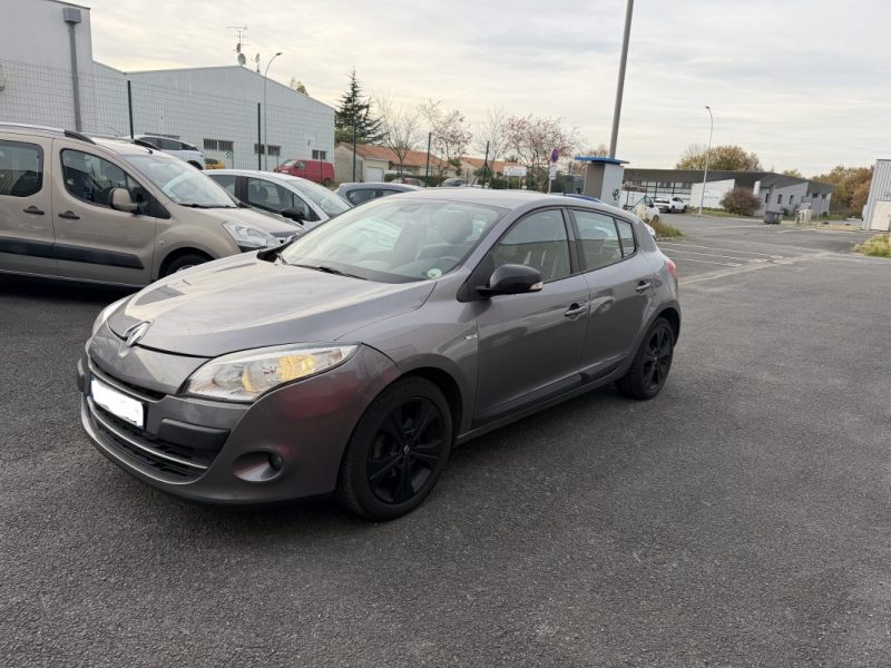 RENAULT MEGANE 1.5 DCI 110CH FAP AUTHENTIQUE ECO² Garantie
