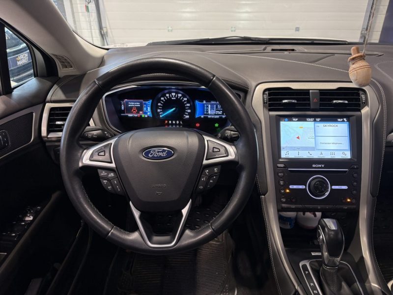 Ford mondeo 187CH  VIGNALE - Toit ouvrant - Blanc nacré  - Suivi ford 