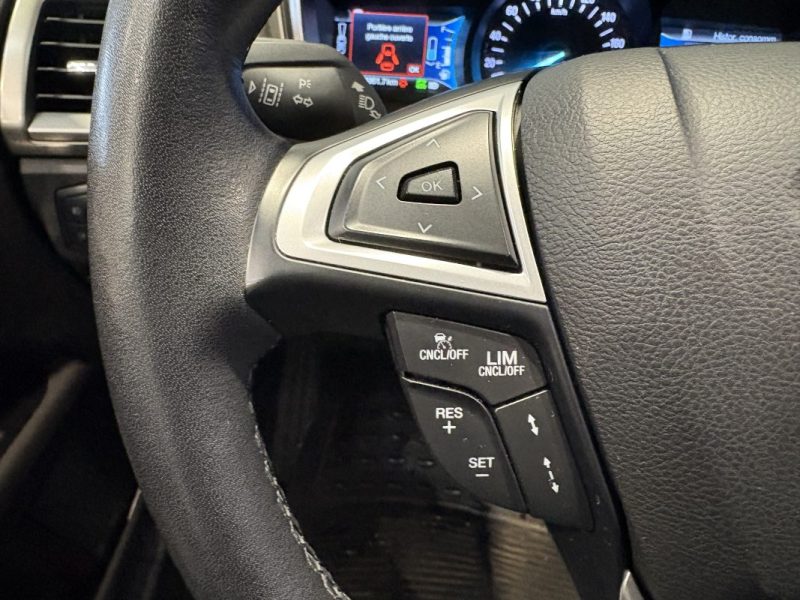 Ford mondeo 187CH  VIGNALE - Toit ouvrant - Blanc nacré  - Suivi ford 