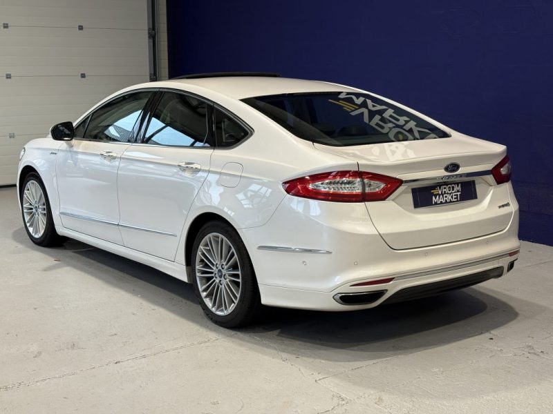 Ford mondeo 187CH  VIGNALE - Toit ouvrant - Blanc nacré  - Suivi ford 