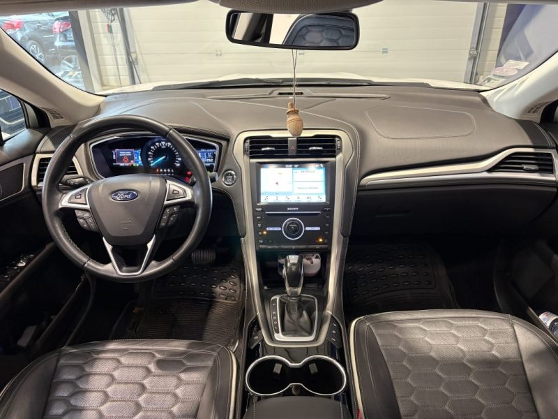 Ford mondeo 187CH  VIGNALE - Toit ouvrant - Blanc nacré  - Suivi ford 