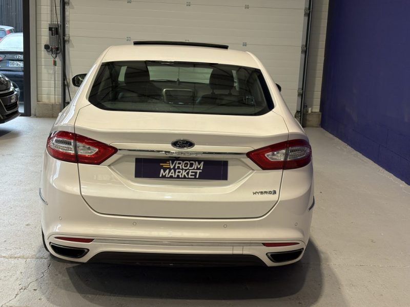 Ford mondeo 187CH  VIGNALE - Toit ouvrant - Blanc nacré  - Suivi ford 