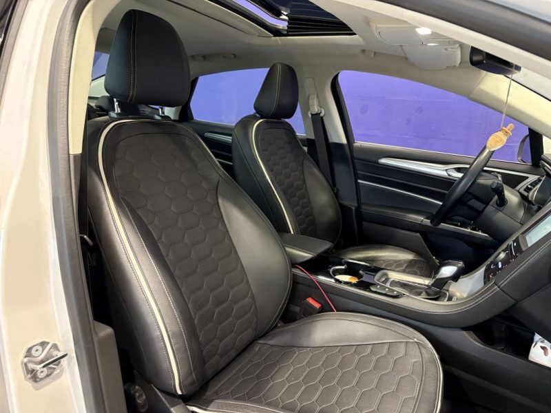 Ford mondeo 187CH  VIGNALE - Toit ouvrant - Blanc nacré  - Suivi ford 