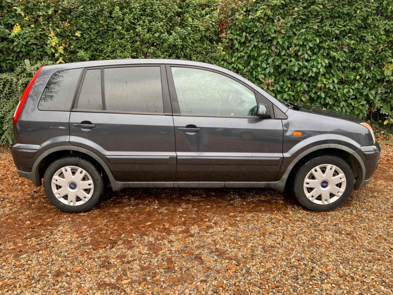 FORD FUSION 1600 PLUS 2007