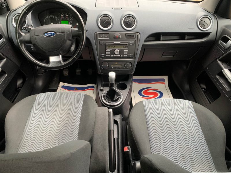 FORD FUSION 1600 PLUS 2007