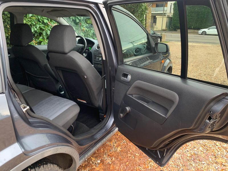 FORD FUSION 1600 PLUS 2007