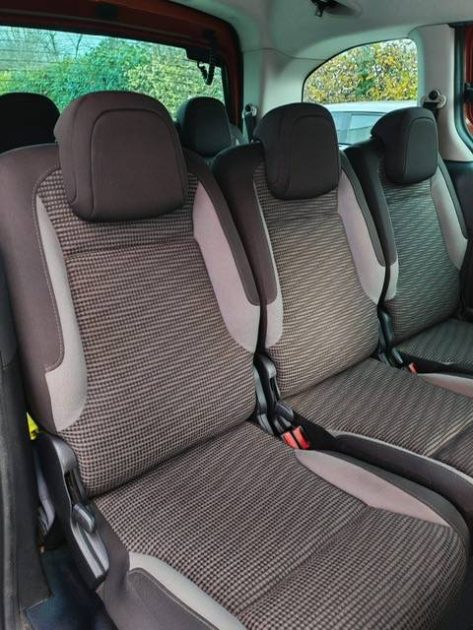 Peugeot Partner 1.6l HDi Confort 92ch 7 Places - Garantie 6 Mois