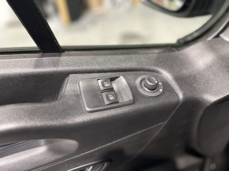 RENAULT TRAFIC  L2H1 2.0 BLUE DCI 170ch DCI EDC 6 - 1E MAIN / SUIVI RENAULT / CAMERA / CARPLAY