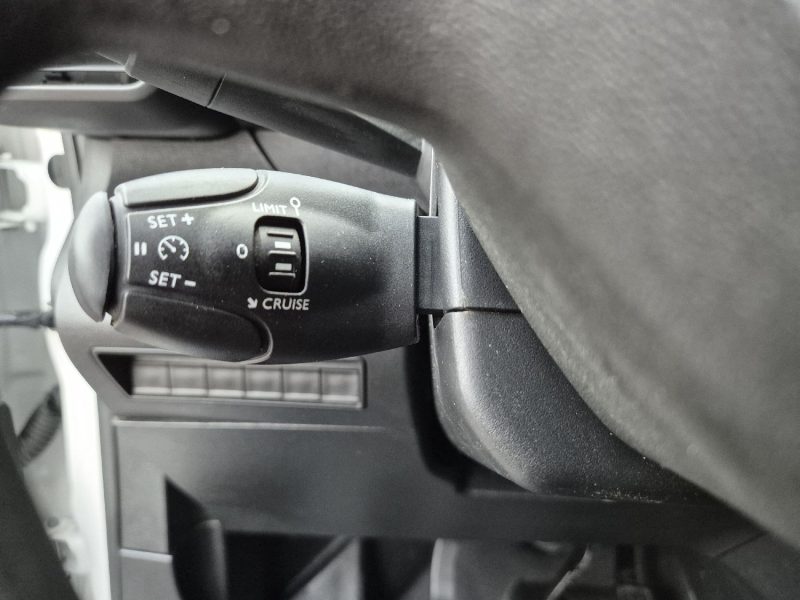 PEUGEOT PARTNER STANDARD 650KG BLUEHDI 100CH S&S BVM5 PREMIUM 2020