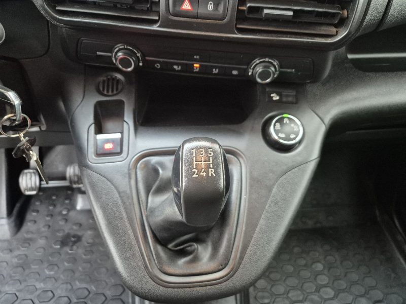 PEUGEOT PARTNER STANDARD 650KG BLUEHDI 100CH S&S BVM5 PREMIUM 2020