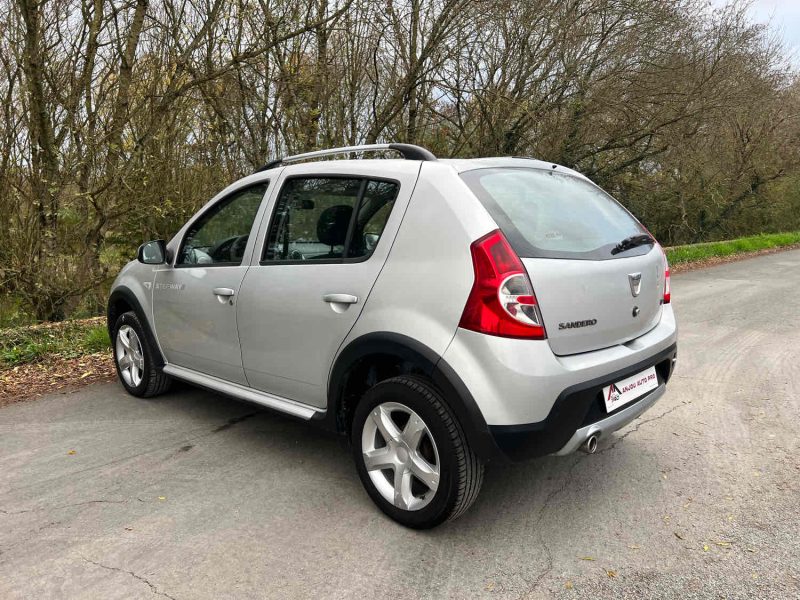 DACIA SANDERO STEPWAY 1.5 DCI 90 2011