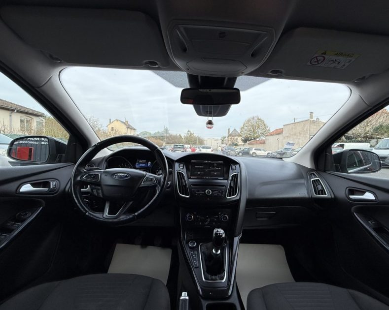 FORD FOCUS 1.6 TDCI 115CH STOP&START TREND 2015