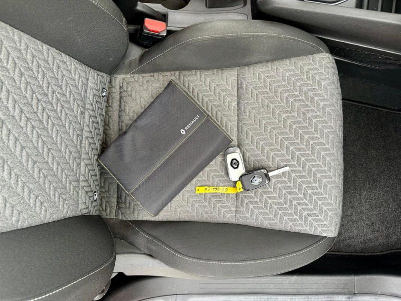 RENAULT CLIO V 1.0 TCE 90 LIMITED **1ÈRE MAIN** 