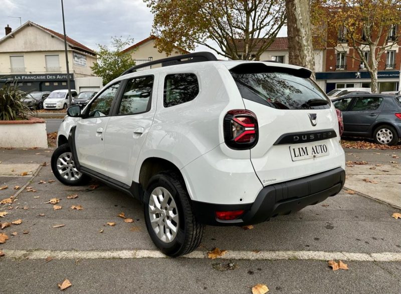 DACIA DUSTER 1.5 BLUE DCI 115 CONFORT 4WD *1ÈRE MAIN* 