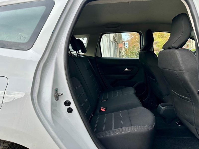 DACIA DUSTER 1.5 BLUE DCI 115 CONFORT 4WD *1ÈRE MAIN* 