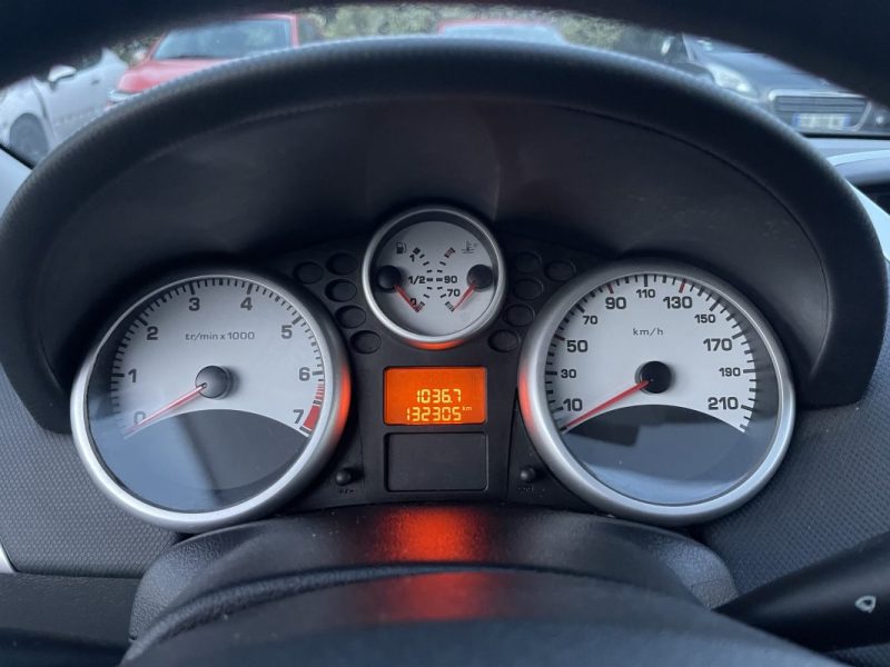 PEUGEOT 207 ACTIVE 1.4e 75CV PREMIERE MAIN CT OK CLIM GARANTIE 