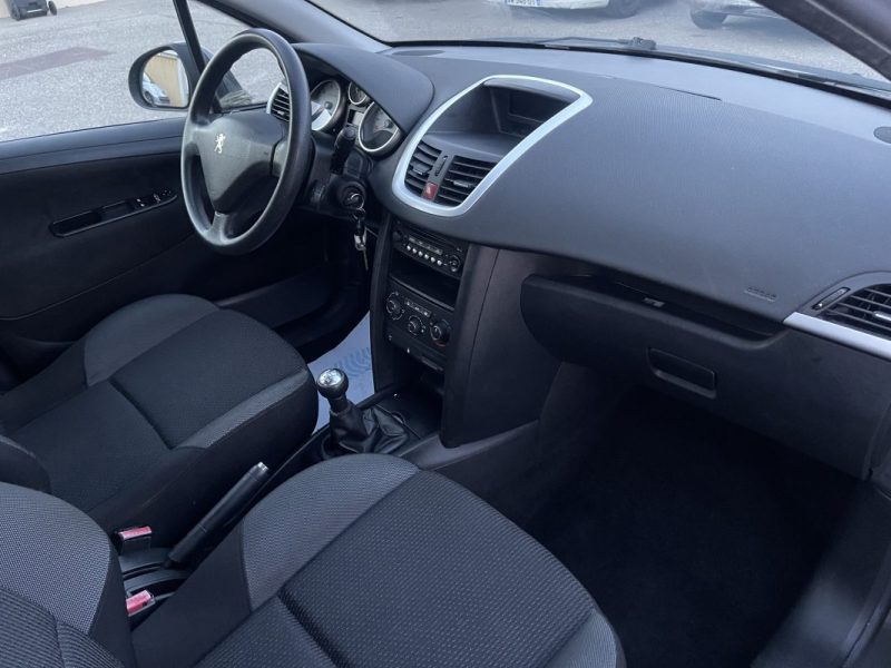 PEUGEOT 207 ACTIVE 1.4e 75CV PREMIERE MAIN CT OK CLIM GARANTIE 