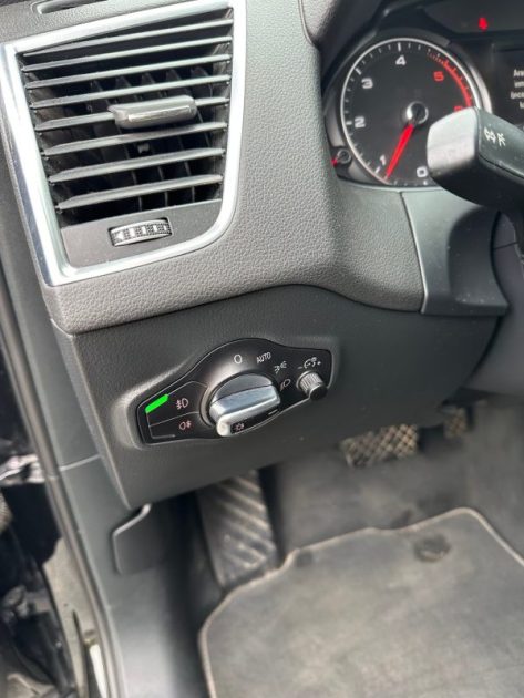 AUDI Q5 2.0 TDI QUATTRO 190 CV S-LINE / BVA / Aide stationnement AV AR / CLIM/ Siège chauffant / GPS