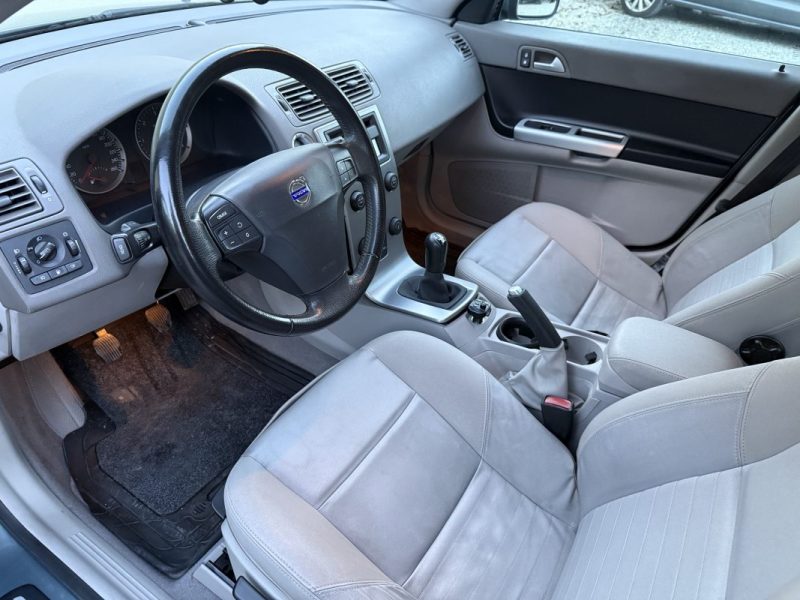 VOLVO V50 2.0 TD 16V TURBO 136CV 2005 219 000KM 