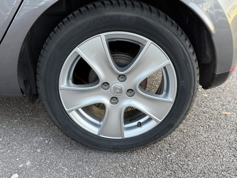 RENAULT CLIO 0.9 TCE 90cv Clim auto / GPS