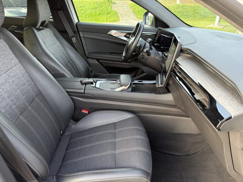 RENAULT Austral 1.2 E-TECH 200 TECHNO Carplay / Sièges chauffants / Caméra