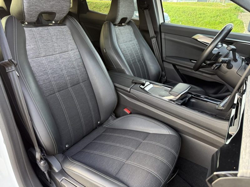 RENAULT Austral 1.2 E-TECH 200 TECHNO Carplay / Sièges chauffants / Caméra