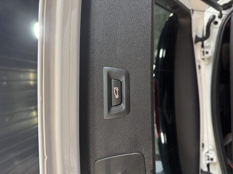 B.M.W. AC.TOURER 218IA 136CH LUXURY 2017