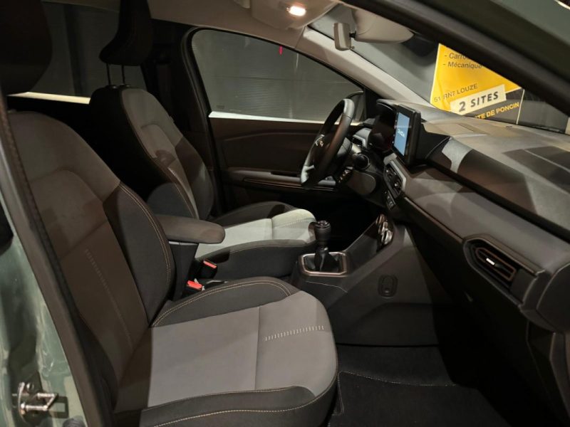 DACIA JOGGER 1.0 ECO-G 100 EXTREME + 7 PLACES / ATTELAGE  2024
