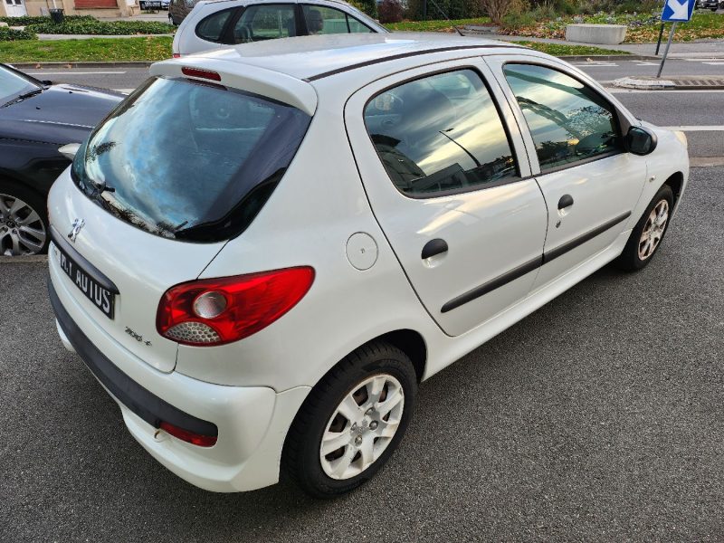 PEUGEOT 206+ 1.4I 75CH 2011