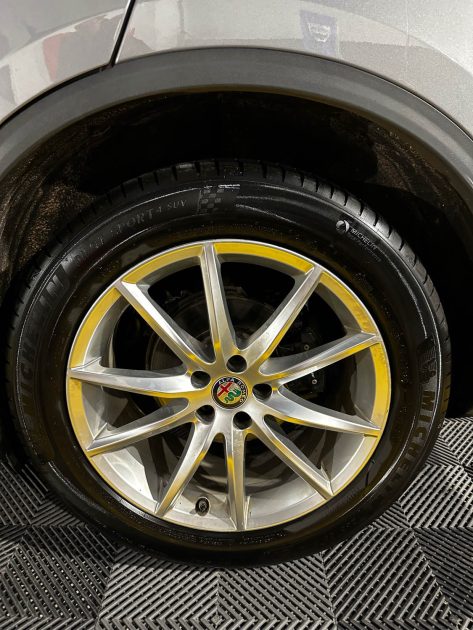 MAGNIFIQUE ALFA ROMEO STELVIO LUSSO 210CH (PREMIÈRE MAIN, FULL ENTRETIEN, TOIT OUVRANT, ATTELAGE)