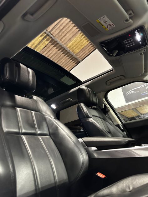 MAGNIFIQUE LAND ROVER RANGE ROVER SPORT 2.0 P400e SE 404 CH (TOIT OUVRANT, SONO MERIDIAN)