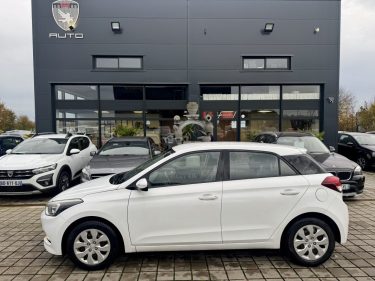 HYUNDAI I 20 - 2 1.1 75ch CRDI - 12V TURBO 2015
