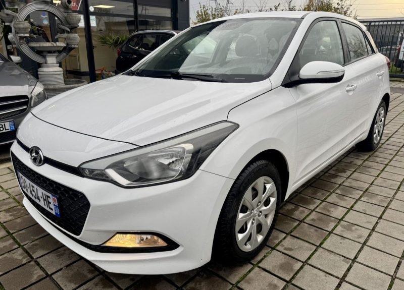 HYUNDAI I 20 - 2 1.1 75ch CRDI - 12V TURBO 2015