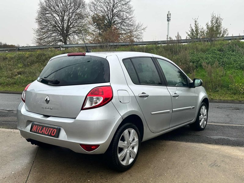 RENAULT CLIO III EXCEPTION 1.5DCI 85 2010