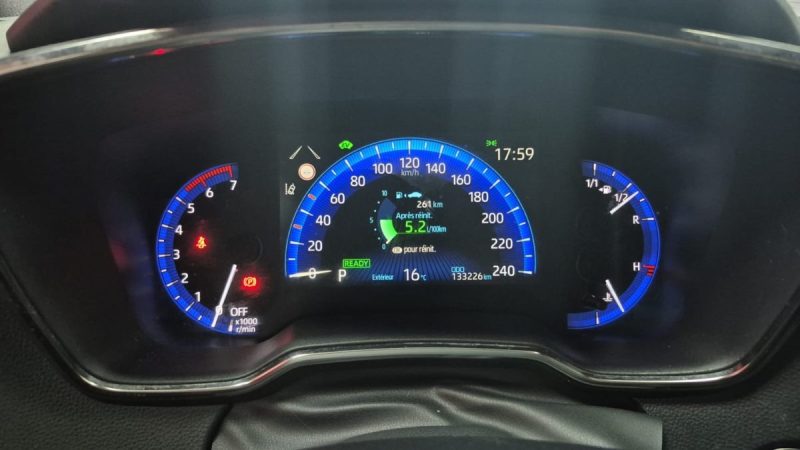 TOYOTA COROLLA TOURING SPORTS 122CV DYNAMIC BUSINESS/1 ERE MAIN/TVA RECUP 2022