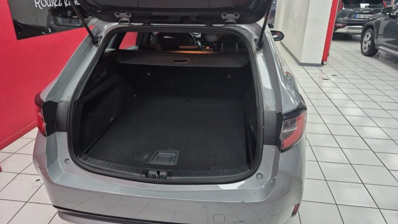 TOYOTA COROLLA TOURING SPORTS 122CV DYNAMIC BUSINESS/1 ERE MAIN/TVA RECUP 2022